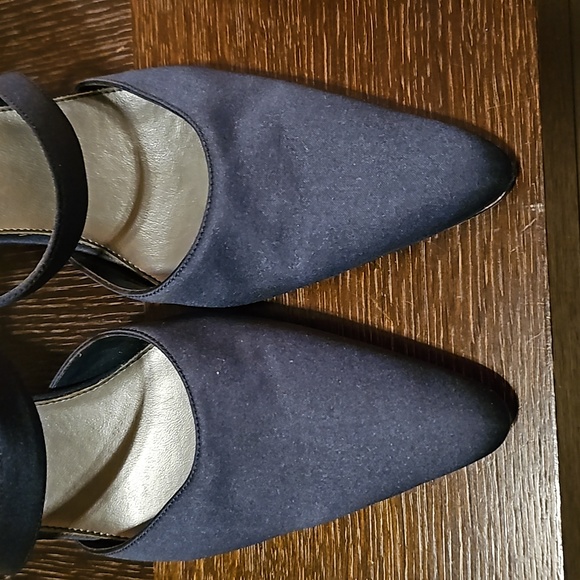 S.R.O- Women’s- 9- Navy Strap Heels with Heel stretch 3.5inch High Heel - Picture 3 of 6